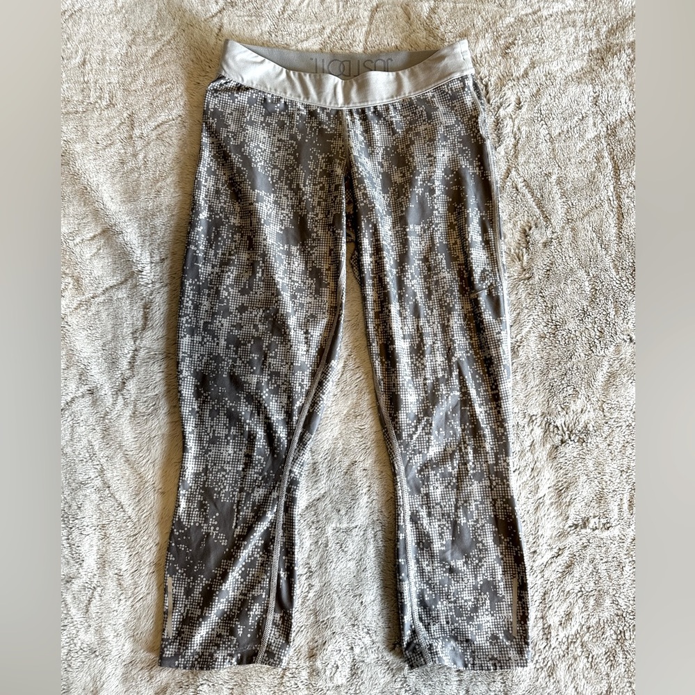 Nike women’s cropped legging